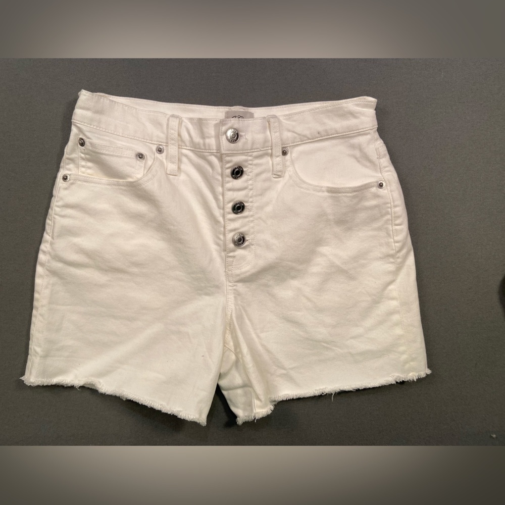 J. Crew trademark white Denim cut off shorts,‎ button fly, size 26